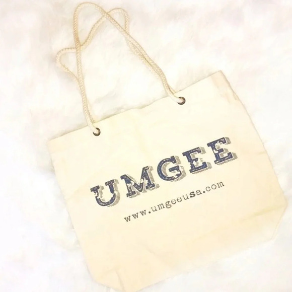 Umgee small creme and blue tote bag w/rope handles - Picture 1 of 1